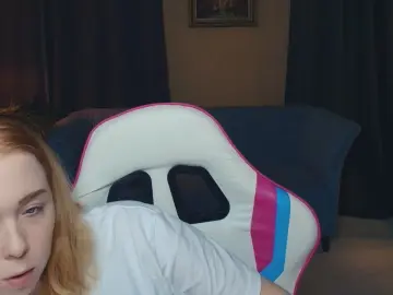 NelidaReus  live sex cam