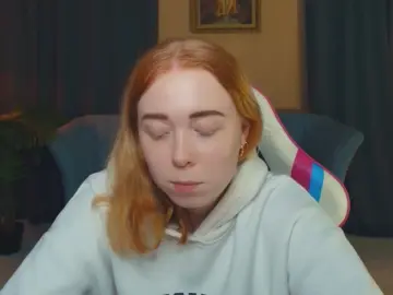 NelidaReus  live sex cam