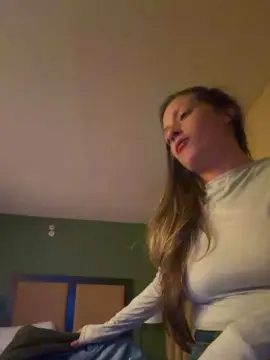 Sexiibella69  live sex cam