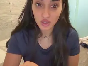 Pitufina8  live sex cam