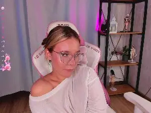ShainaTrump  live sex cam