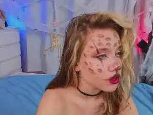ShainaTrump  live sex cam