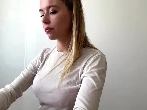 ErinHartse  live sex cam