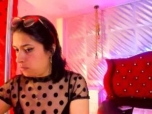 Roxanne_Han  live sex cam