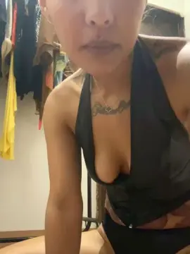 Fadadoyoga  live sex cam