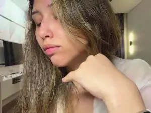 GeralynWolz  live sex cam