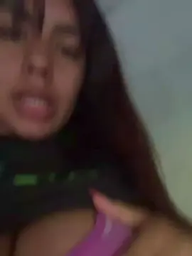 Maki_curvy  live sex cam