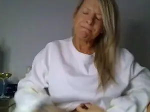 Tattedbadassx  live sex cam