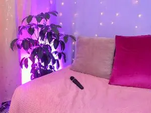 Ravenpurple  live sex cam