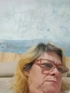 Manuela305  live sex cam