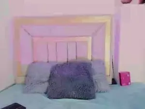 MillerHannah  live sex cam