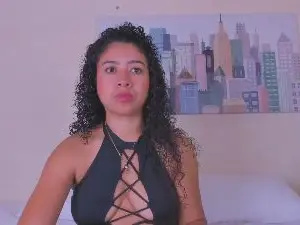 Thara25  live sex cam
