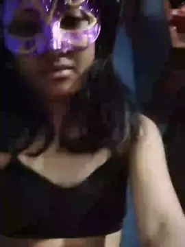 Aicha27  live sex cam