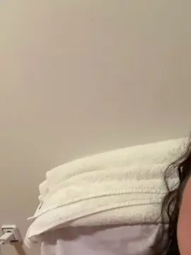 Chicahot57  live sex cam
