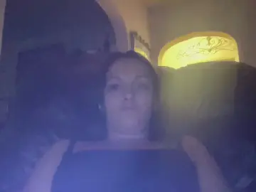 Okaysassygirl  live sex cam