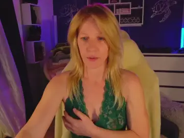 BlueEye_Girl  live sex cam