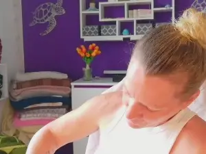 BlueEye_Girl  live sex cam