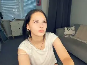 EleanoraMarton  live sex cam