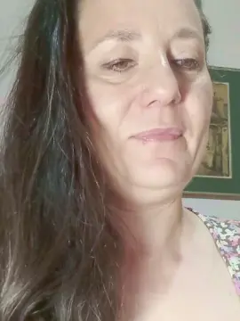 HAIRYPUSSYLIPS  live sex cam