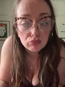 Milfmoneyfun  live sex cam
