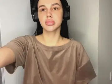 CandyRosseau  live sex cam