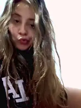 Pradaxxx3  live sex cam