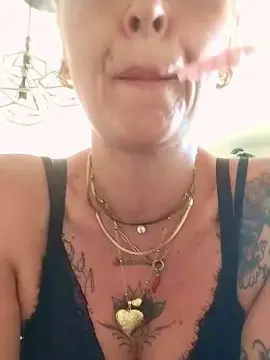 Xena6A9_90  live sex cam