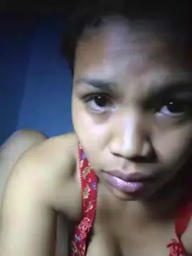 Nathalie98  live sex cam