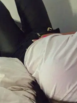 Isabella323  live sex cam