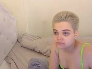 Honey__Money  live sex cam