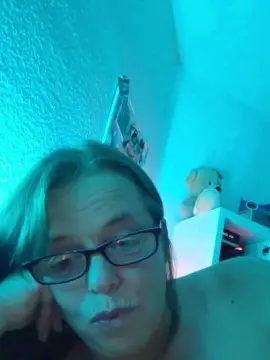 M_o_na_x  live sex cam