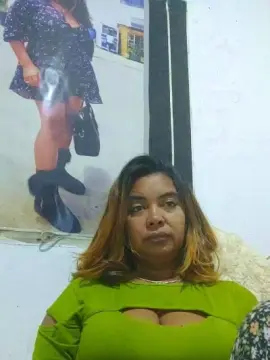 PrettyFanou  live sex cam