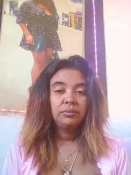 PrettyFanou  live sex cam