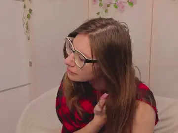 SuzanTappis  live sex cam