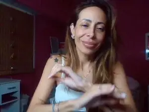 Charitolatina  live sex cam