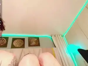 Hottstuffxxx  live sex cam
