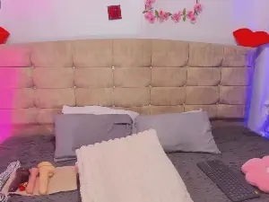 CatherineTara  live sex cam