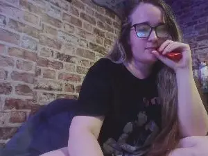Foxyroxxyx  live sex cam