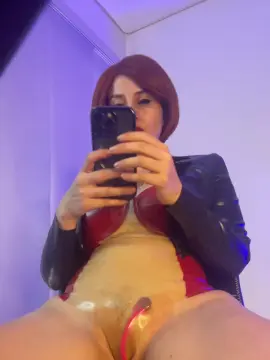 Mylatexpleasure  live sex cam