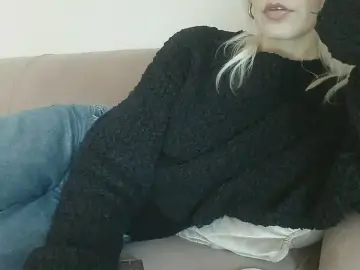 Olyxx  live sex cam