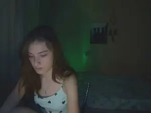 EmmPeterson  live sex cam