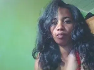 Alyahkelly  live sex cam