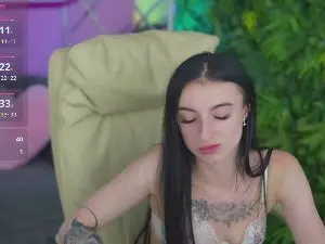 EmilyyMoon  live sex cam