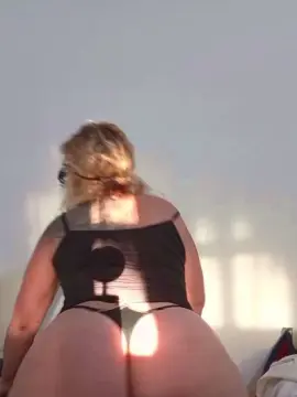 Luli70hot  live sex cam