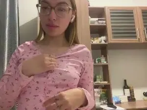 KiyokoBonardi  live sex cam