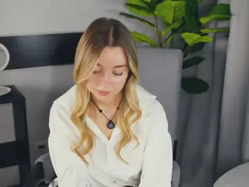 ReginiaEscober  live sex cam