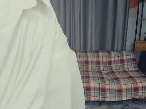 RonnieYannone  live sex cam