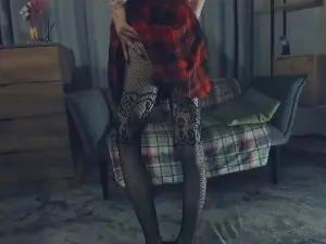 RonnieYannone  live sex cam