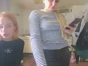 Gloria56  live sex cam