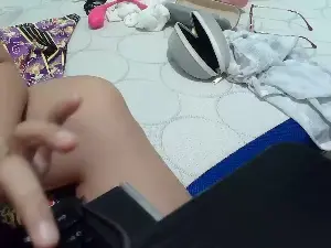 Kylie696  live sex cam